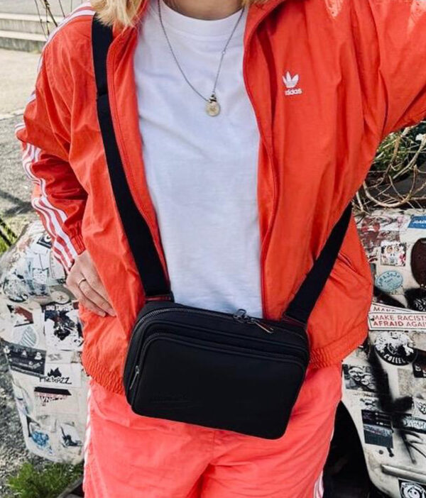 HIGHTÄSCH® Pusher Bag worn as a crossbody bag