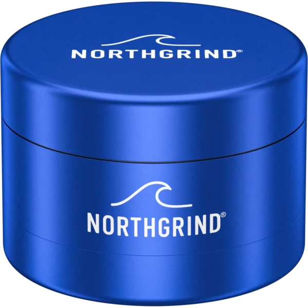 NORTHGRIND® Toothless Alu-Grinder Langeoog Horizon Blue (Blau) – Schrägansicht von oben