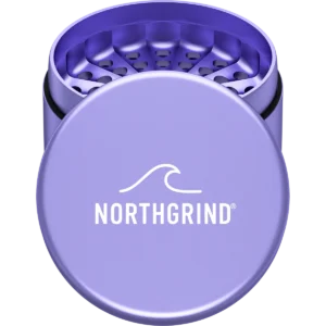NORTHGRIND Langeoog Sea Lavender (Purple) lid with logo NORTHGRIND® Toothless Alu Grinder Langeoog Sea Lavender (Purple) – lid with logo